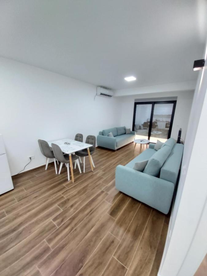 Apartmani Aida Dobra Voda Εξωτερικό φωτογραφία