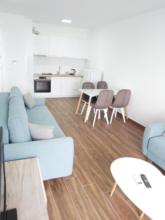 Apartmani Aida Dobra Voda Εξωτερικό φωτογραφία